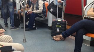 ローマの中央駅！中長距離列車と、地下鉄が走る