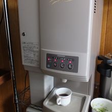 コーヒーメーカーあり、無料の大サービス