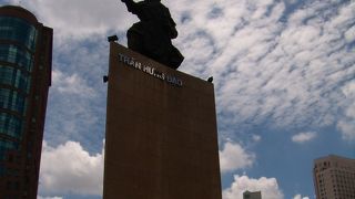 サイゴン河近く