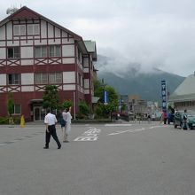 黒部峡谷駅前より