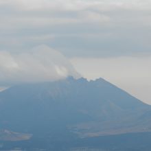 大観峰から見る「根子岳」