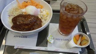 洋菓子のお持ち帰りも人気☆KEYコーヒーと、Topsのコラボカフェ