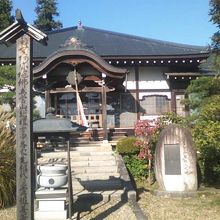 ちょっとマイナーな教浄寺ですが、賢治の縁の寺でもあります