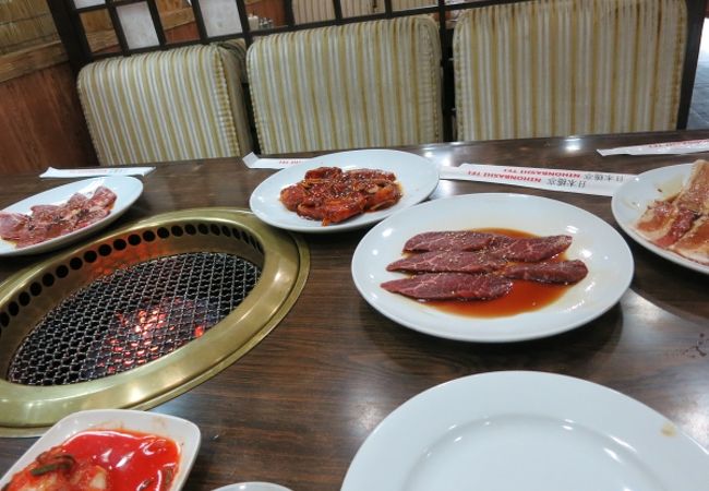 深夜でも焼き肉が楽しめます。