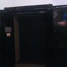 金庫室内でメルヘン映像が楽しめます