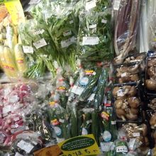 産直野菜コーナー