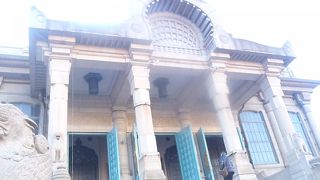 葉っぱがモチーフ