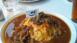 インテリアショップのデザイナーズカフェ！