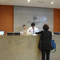 フロントにも昔のホテルの名前が