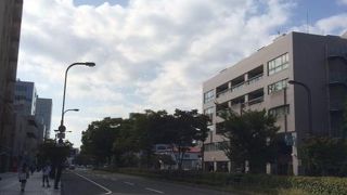 仙台駅の裏側の大通り