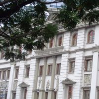 リバーサイドの公園から撮ったホテル外観です。