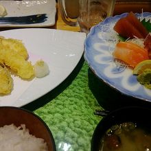 天ぷら定食　1100円