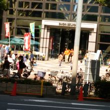 ９月の催しアメリカ村のフリマです。