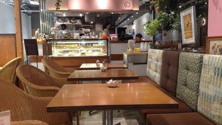 女性客が多いカフェ