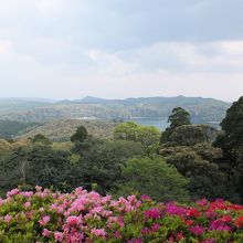 晴れたときにはこのように御池がよく見えます。