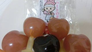 ハートの羊羹が可愛いです。