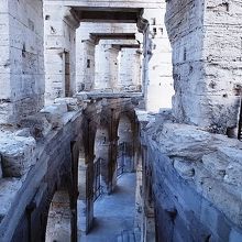 今も生きている古代ローマの面影