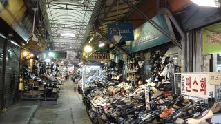 東大門靴卸売市場