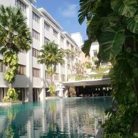 ホテル内プールです