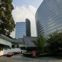 エントランス。このへんは地味です。