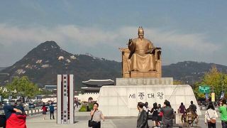 地元の人も多い