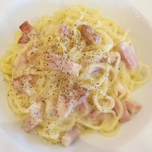 カルボナーラスパゲッティ￥1000