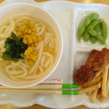 キッズメニュー（うどんプレート）￥600