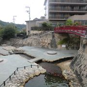 太閤橋と対になっています。