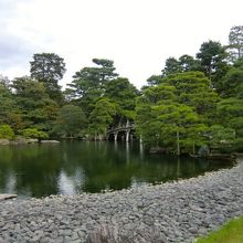 庭は気持ちがいいです。
