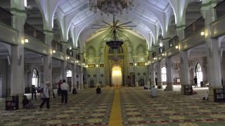 神聖な気持ちになります