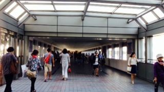 横浜ベイクォーターに行く橋