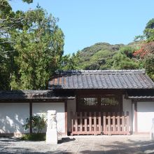 境内には観光客があまり多くなく静かなところもあります。