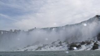 霧の乙女号で近づけます