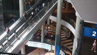 上階のショップコンセプトがイマイチ