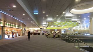 お土産の買い物は、空港に来る前に！！