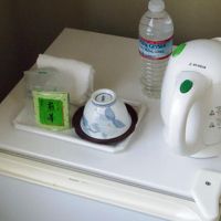 冷蔵庫とポット等