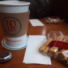 インカレイルのドリンクサービス