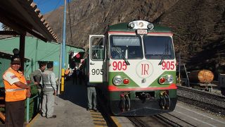 インカレイルでオリャンタイタンボから一時間半でマチュピチュ村へ