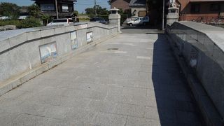 桑名城の唯一残る石垣を見ることができる