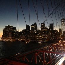 ブルックリン橋からの金融地区風景