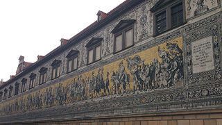 マイセン磁器の壁画