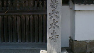 涅槃仏像で有名