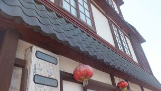 日本風家屋と、日本租界時代の銀行などが残ります