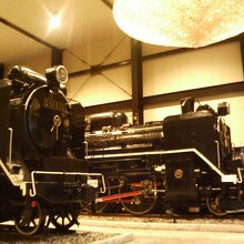 きれいに整備されたSLが並んでます。