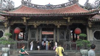 混んでいました。