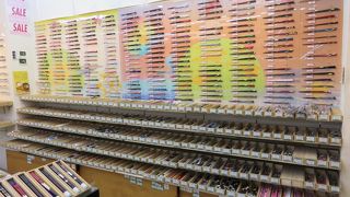 専門家のための台所用品だけでなく、私たちにも身近な商品が並ぶ。