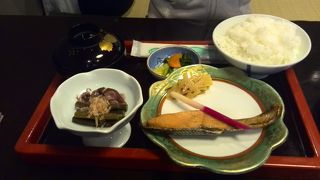 駅からすぐです。