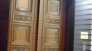 素敵な建物と落ち着いた展示