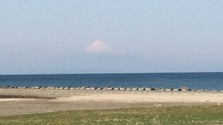 海水浴だけでなく散策も