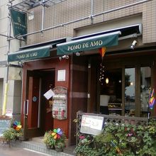 お店の外観です。